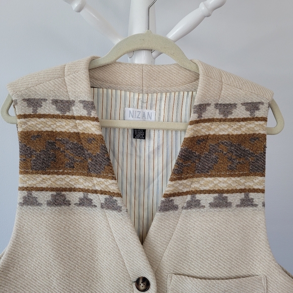 Vintage Aztec 80s Sleeveless Boho Patterned Wool Vest - Picture 3 of 10
